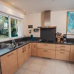 La Gazelle, Sur Les Hauteurs Villa