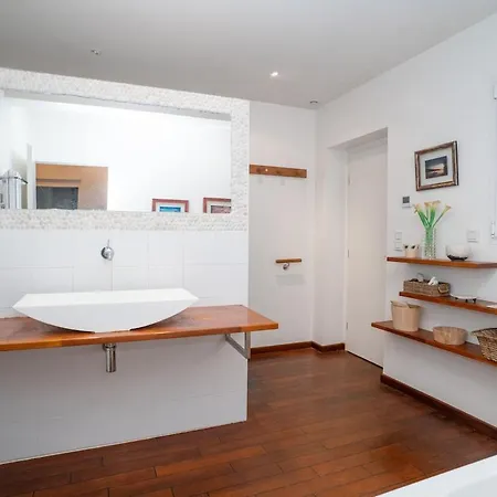 ヴィラ La Gazelle, Sur Les Hauteurs *