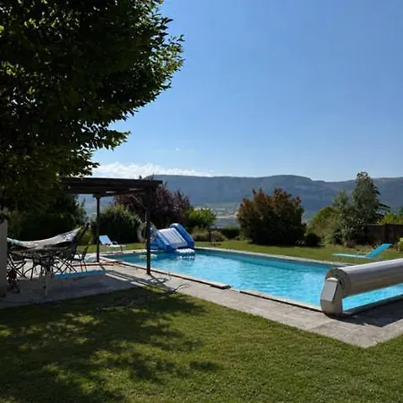 La Gazelle, Sur Les Hauteurs Villa